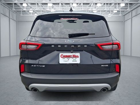 Used 2024 Ford Escape Active AWD/4WD image 8
