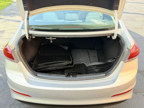 Used 2018 Hyundai Elantra Value Edition w/ Cargo Package FWD image 7