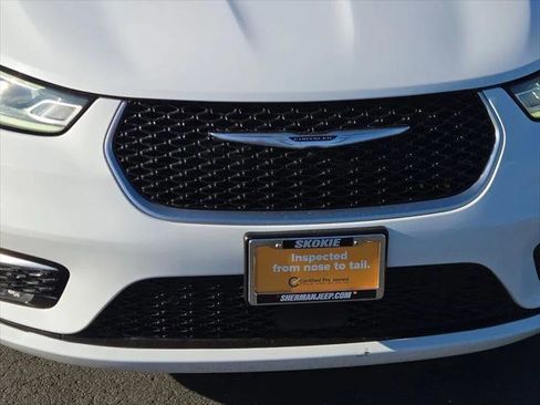 Certified 2022 Chrysler Pacifica Pinnacle AWD/4WD image 5
