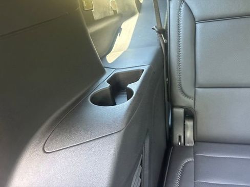 Used 2024 GMC Yukon Denali AWD/4WD image 19