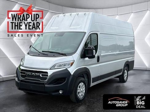 New 2024 RAM ProMaster 3500 w/ Quick Order Package 22G SLT image 17