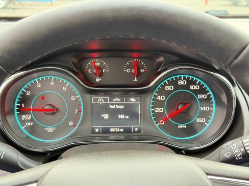 Used 2017 Chevrolet Cruze Premier FWD image 21