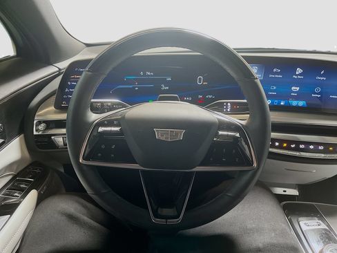 Used 2025 Cadillac Lyriq Sport w/ LPO, Floor Liner Package AWD/4WD image 11
