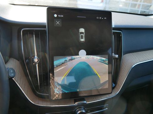 New 2026 Volvo XC60 B5 Core w/ Climate Package image 10