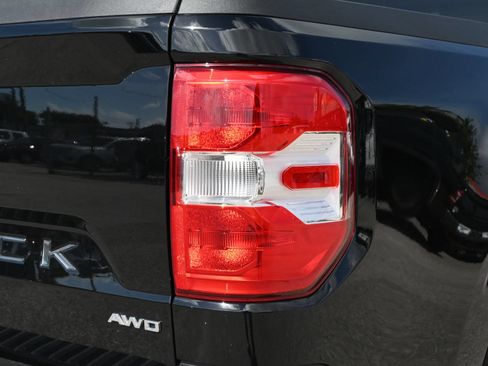 Used 2024 Ford Maverick Lariat AWD/4WD image 19