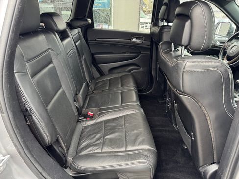 Used 2014 Jeep Grand Cherokee Laredo w/ Quick Order Package 23E AWD/4WD image 12