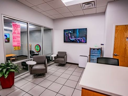 Used 2023 Jeep Grand Cherokee Limited image 11