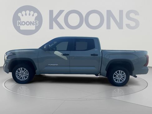 Used 2025 Toyota Tundra SR5 AWD/4WD image 13