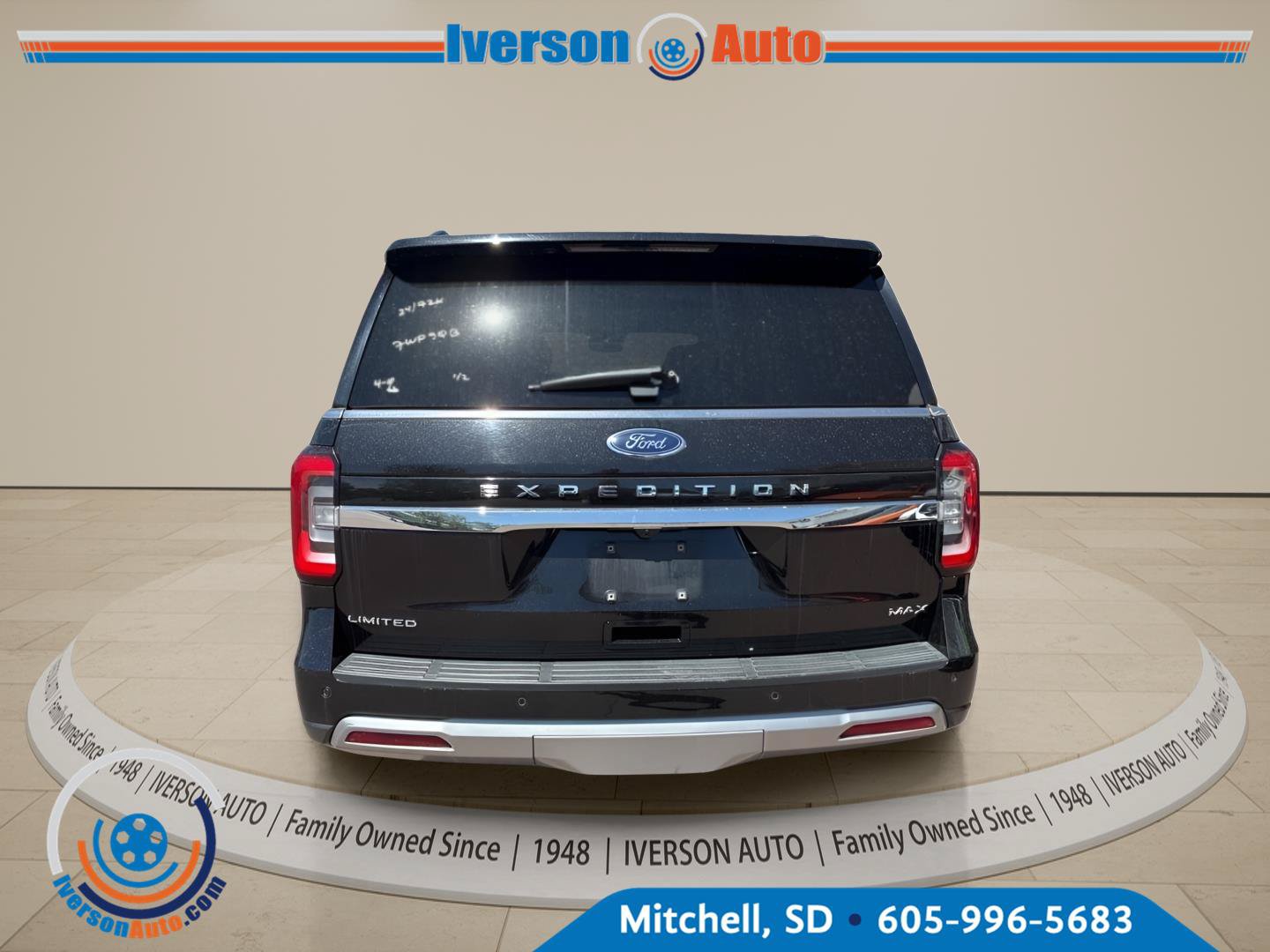 Used 2024 Ford Expedition Max Limited AWD/4WD image 12
