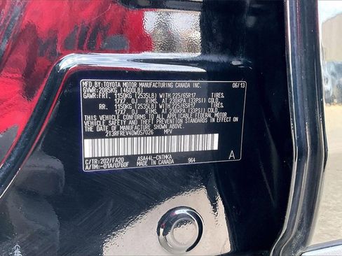 Used 2013 Toyota RAV4 XLE image 34