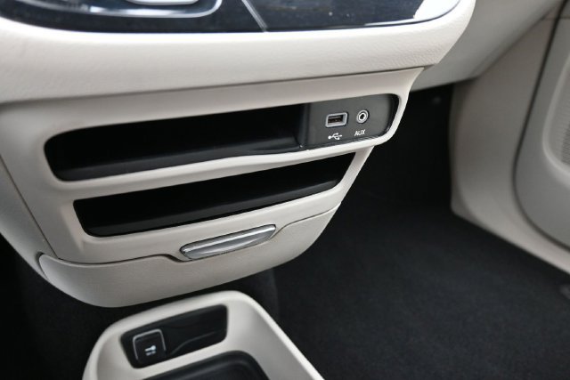 Used 2017 Chrysler Pacifica LX w/ Tire & Wheel Group FWD image 30