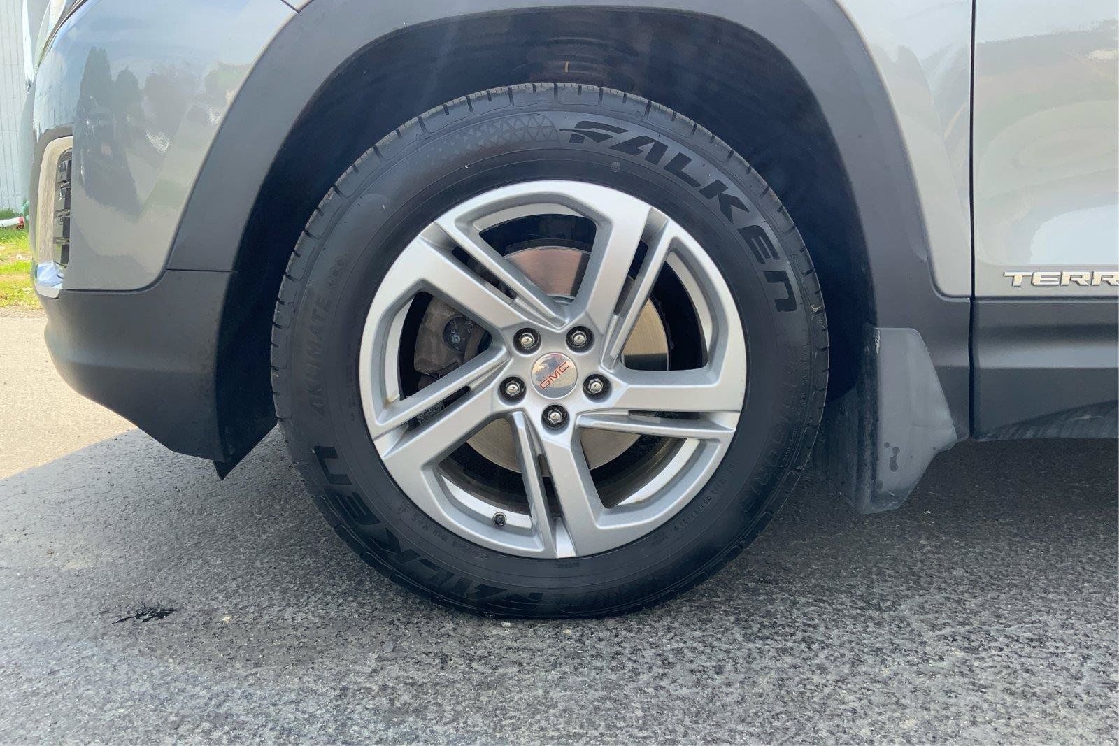Used 2019 GMC Terrain SLE w/ Driver Convenience Package AWD/4WD image 25