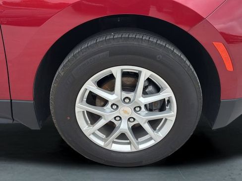 Used 2024 Chevrolet Equinox LT FWD image 9