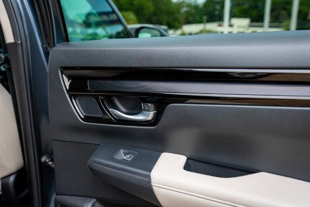 Used 2024 Honda CR-V EX-L image 24