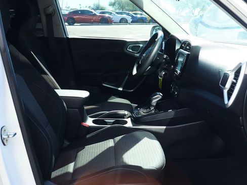 Used 2021 Kia Soul S image 35