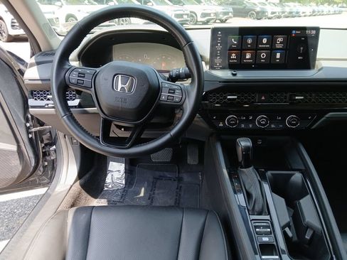 Used 2023 Honda Accord EX-L image 27