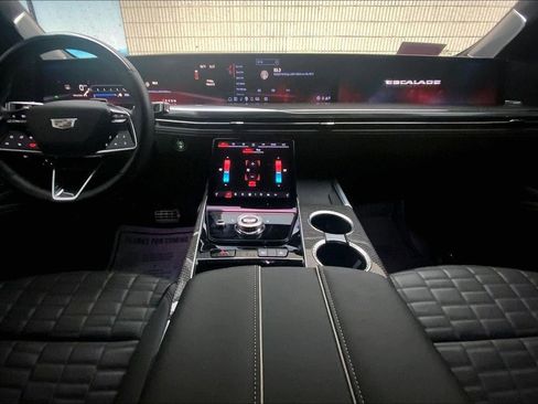 Certified 2025 Cadillac Escalade V image 15