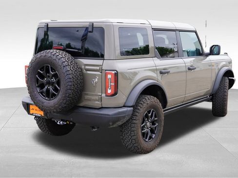 Certified 2025 Ford Bronco Badlands AWD/4WD image 7