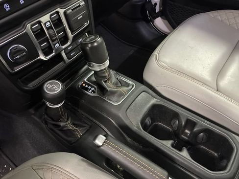 Used 2021 Jeep Wrangler Unlimited Sahara AWD/4WD image 25