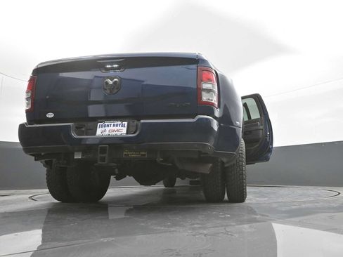 Used 2024 RAM 3500 Big Horn w/ Night Edition AWD/4WD image 31