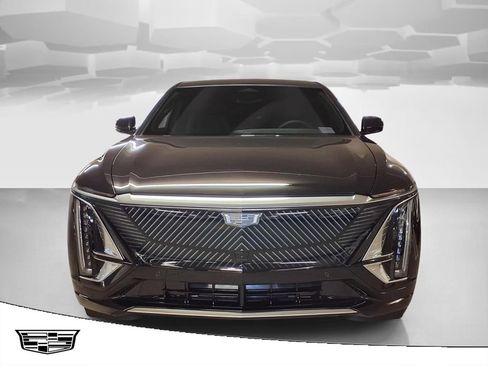 New 2026 Cadillac Lyriq Luxury RWD image 2