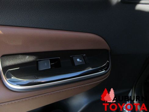 New 2026 Toyota Crown Signia image 19