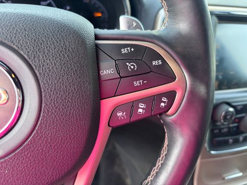 Used 2015 Jeep Grand Cherokee Overland w/ Advanced Technology Group image 21