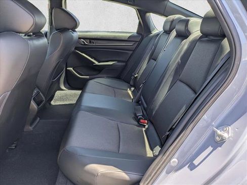 Used 2022 Honda Accord Sport image 17