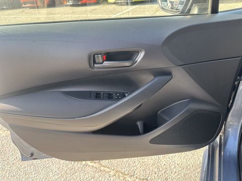 Used 2022 Toyota Corolla LE image 21