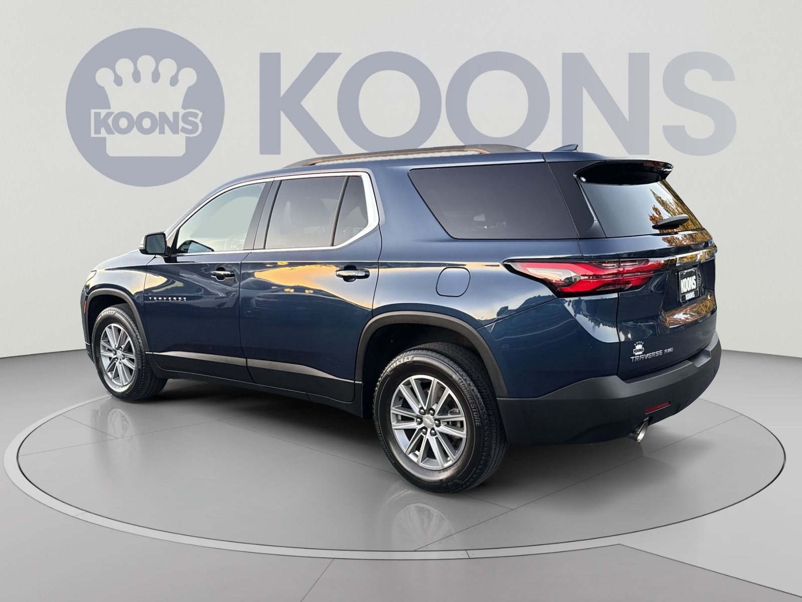 Used 2023 Chevrolet Traverse LT AWD/4WD image 8