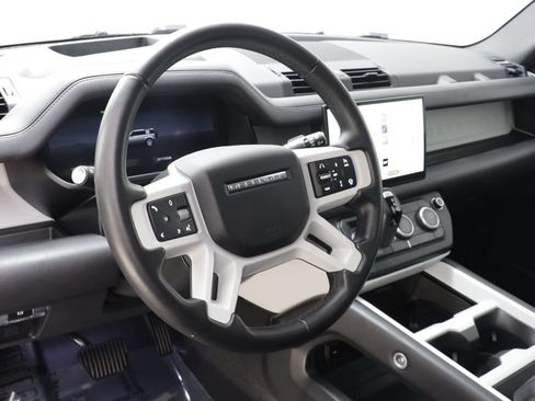 Certified 2025 Land Rover Defender 110 S AWD/4WD image 7