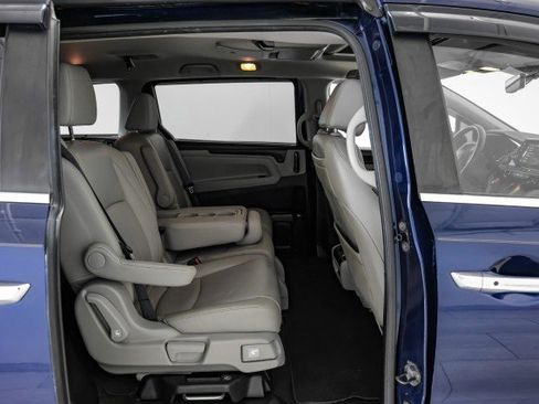 Used 2018 Honda Odyssey Touring image 32