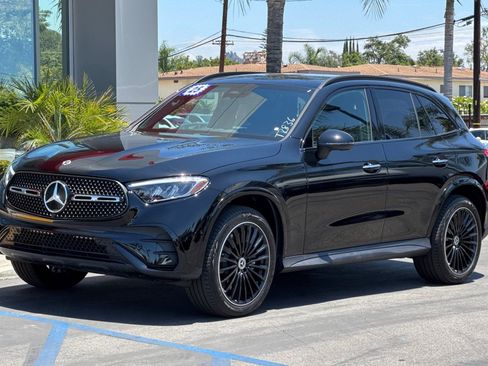 Used 2025 Mercedes-Benz GLC 300 image 9