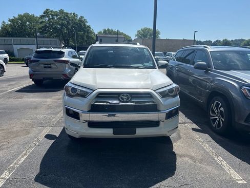 Used 2023 Toyota 4Runner Limited AWD/4WD image 2
