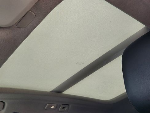 New 2025 Volvo XC40 B5 Core w/ Protection Package Premier image 21