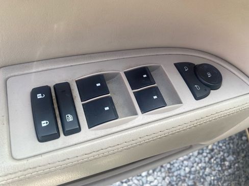 Used 2007 Buick Lucerne CX image 8