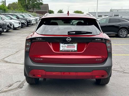 New 2025 Nissan Kicks SV w/ SV Premium Package image 5