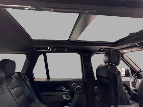 Used 2020 Land Rover Range Rover HSE image 34