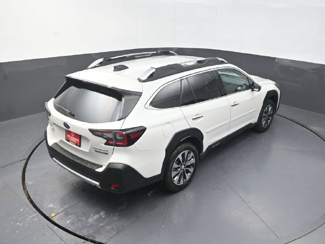 Used 2025 Subaru Outback Touring XT AWD/4WD image 29