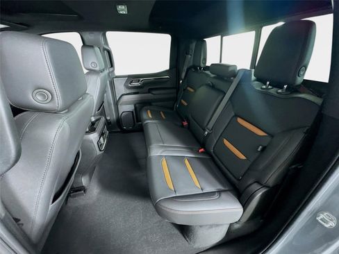 Certified 2025 GMC Sierra 1500 AT4 w/ AT4 Premium Package AWD/4WD image 24