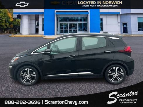 Used 2019 Chevrolet Bolt Premier w/ Infotainment Package image 8