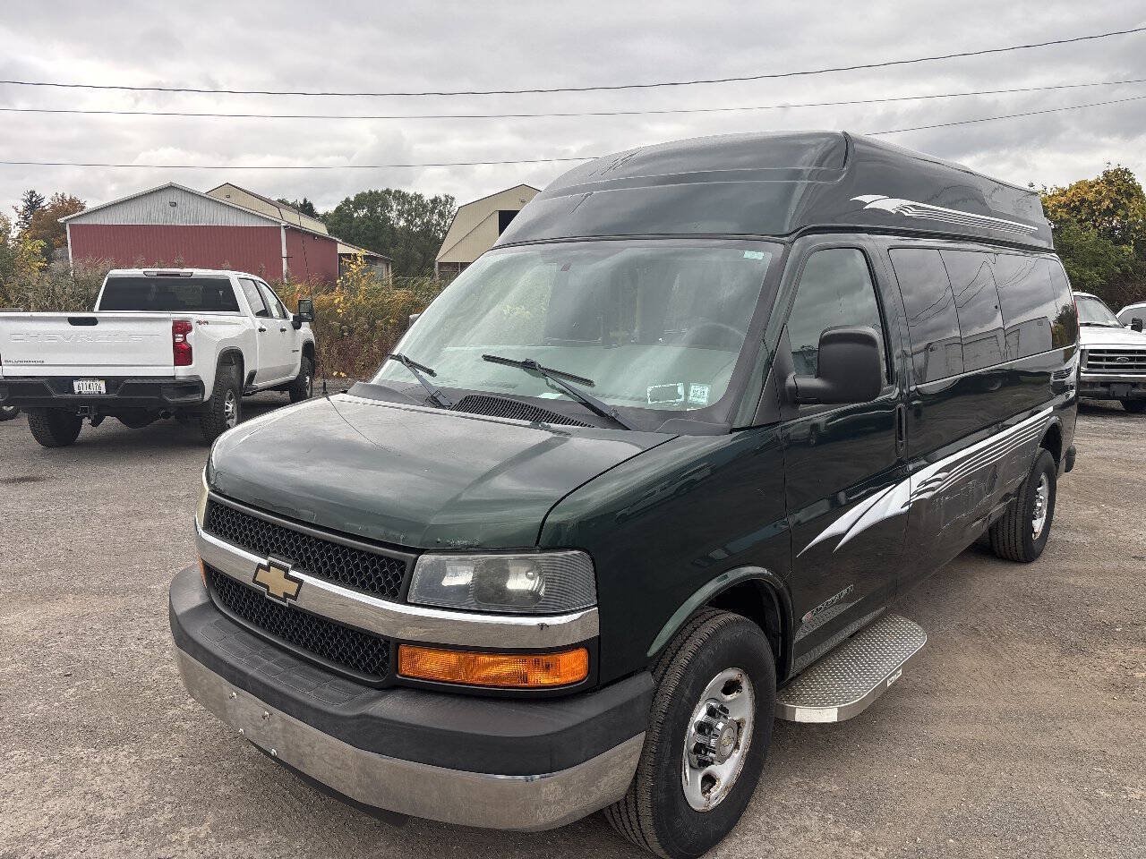 Used 2013 Chevrolet Express 3500 LT w/ LT Preferred Equipment Group RWD image 2