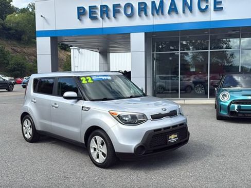 Used 2022 Kia Soul X-Line FWD image 1