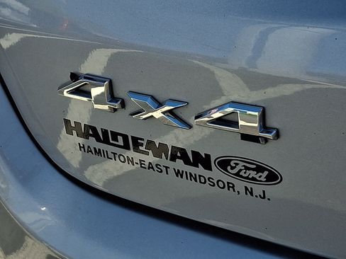 Used 2024 Jeep Compass Latitude AWD/4WD image 29
