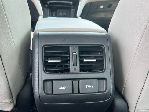 Used 2021 Honda Accord Touring image 13