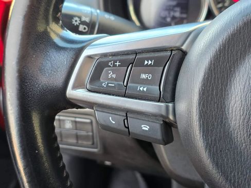 Used 2016 MAZDA MX-5 Miata Club image 16