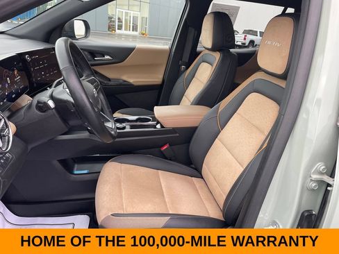 Used 2025 Chevrolet Equinox ACTIV w/ Safety and Technology Package AWD/4WD image 10