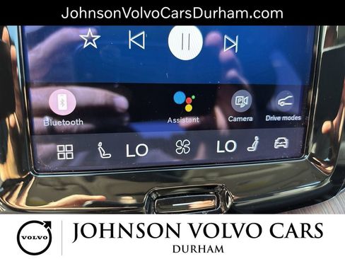 Used 2023 Volvo XC60 B5 Plus AWD/4WD image 17