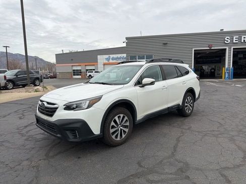 Used 2021 Subaru Outback Premium AWD/4WD image 16