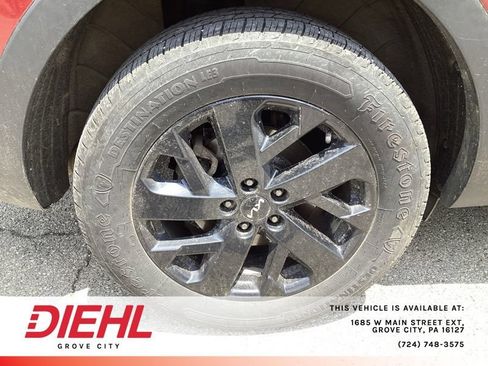 Used 2022 Kia Sorento S w/ Panoramic Sunroof Package AWD/4WD image 9